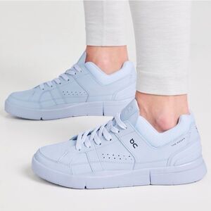 On The‎ Roger Clubhouse Shoes Womens 10 Heather Light Blue Lace Up Tennis Shoes